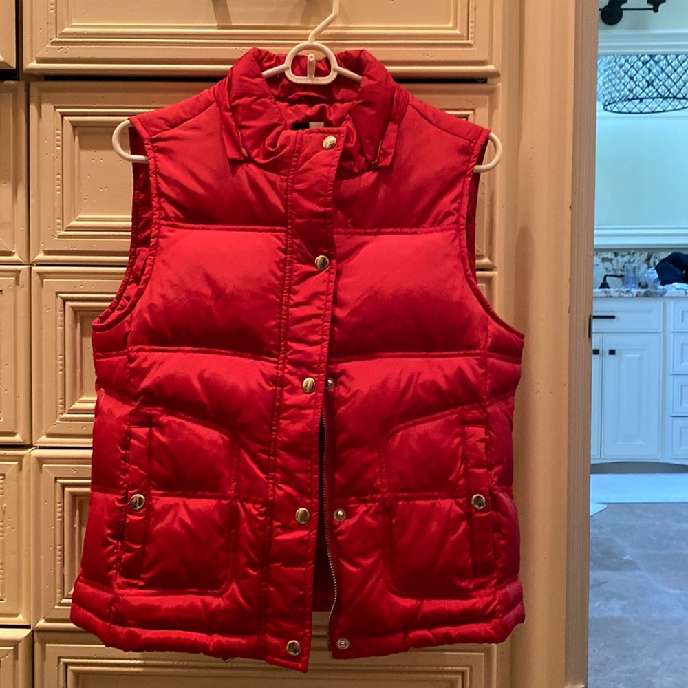 Saks Fifth Avenue red vest with removable fur hood